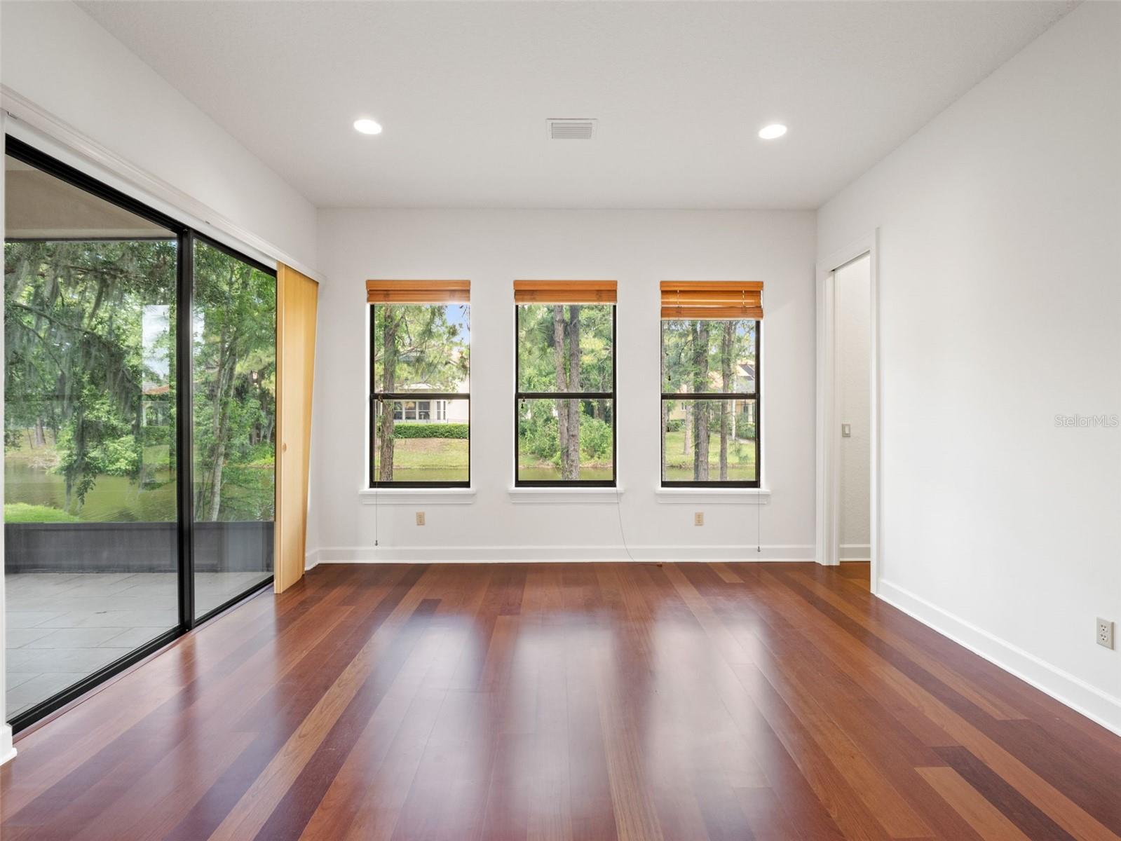 Image 36 of 52 For 5236 Shoreline Circle