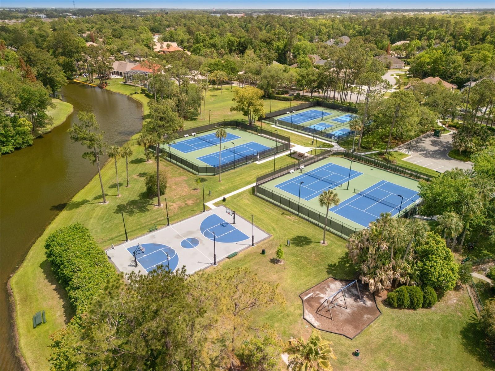 Image 40 of 52 For 5236 Shoreline Circle