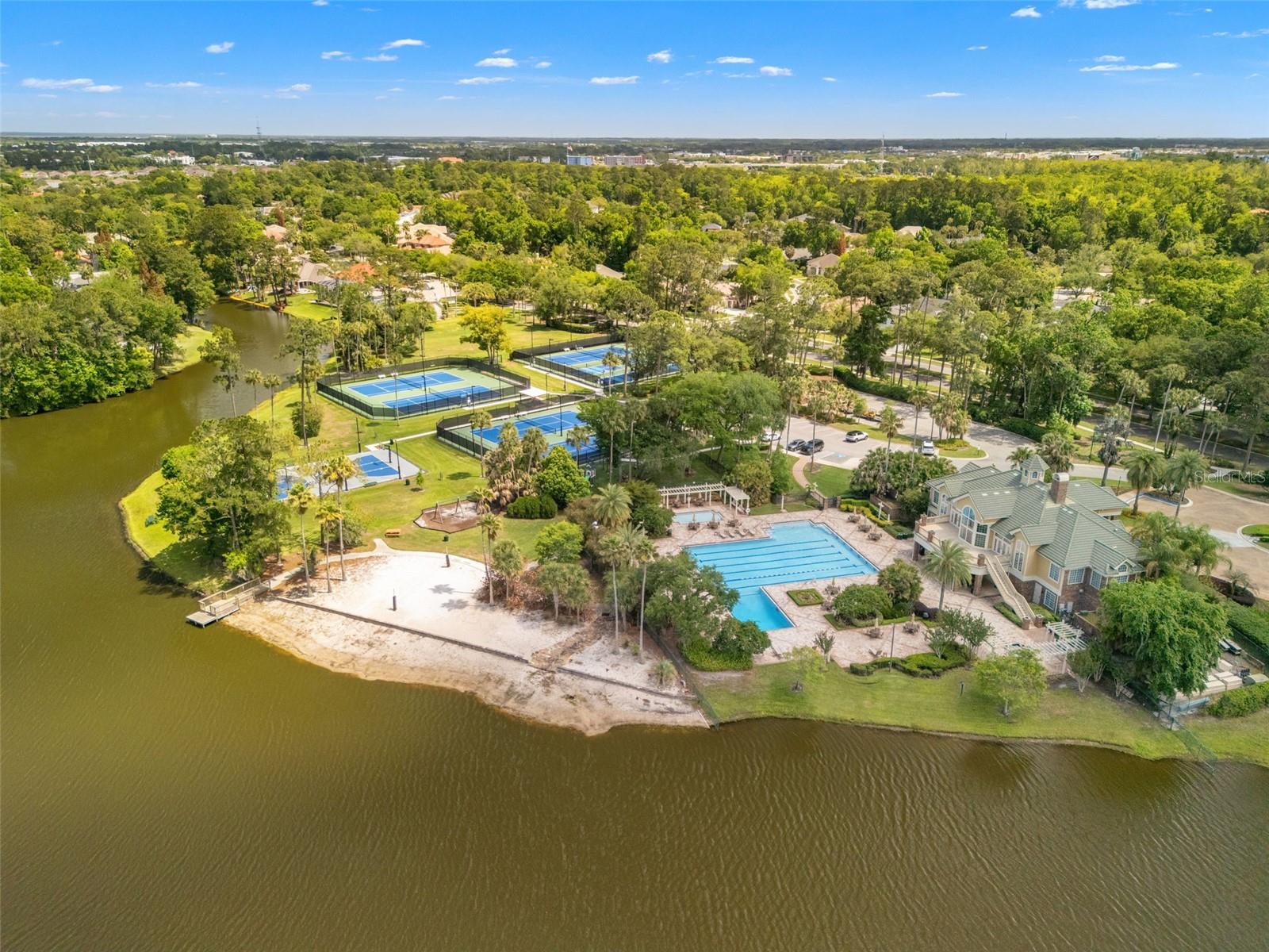 Image 42 of 52 For 5236 Shoreline Circle