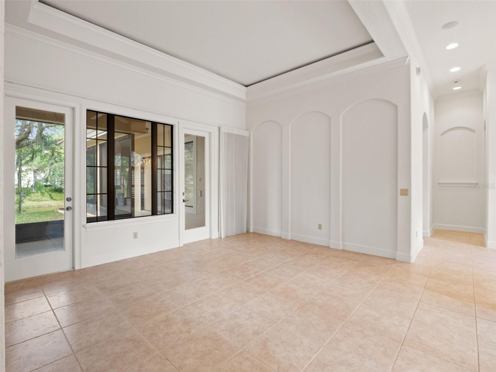 Image 8 of 52 For 5236 Shoreline Circle