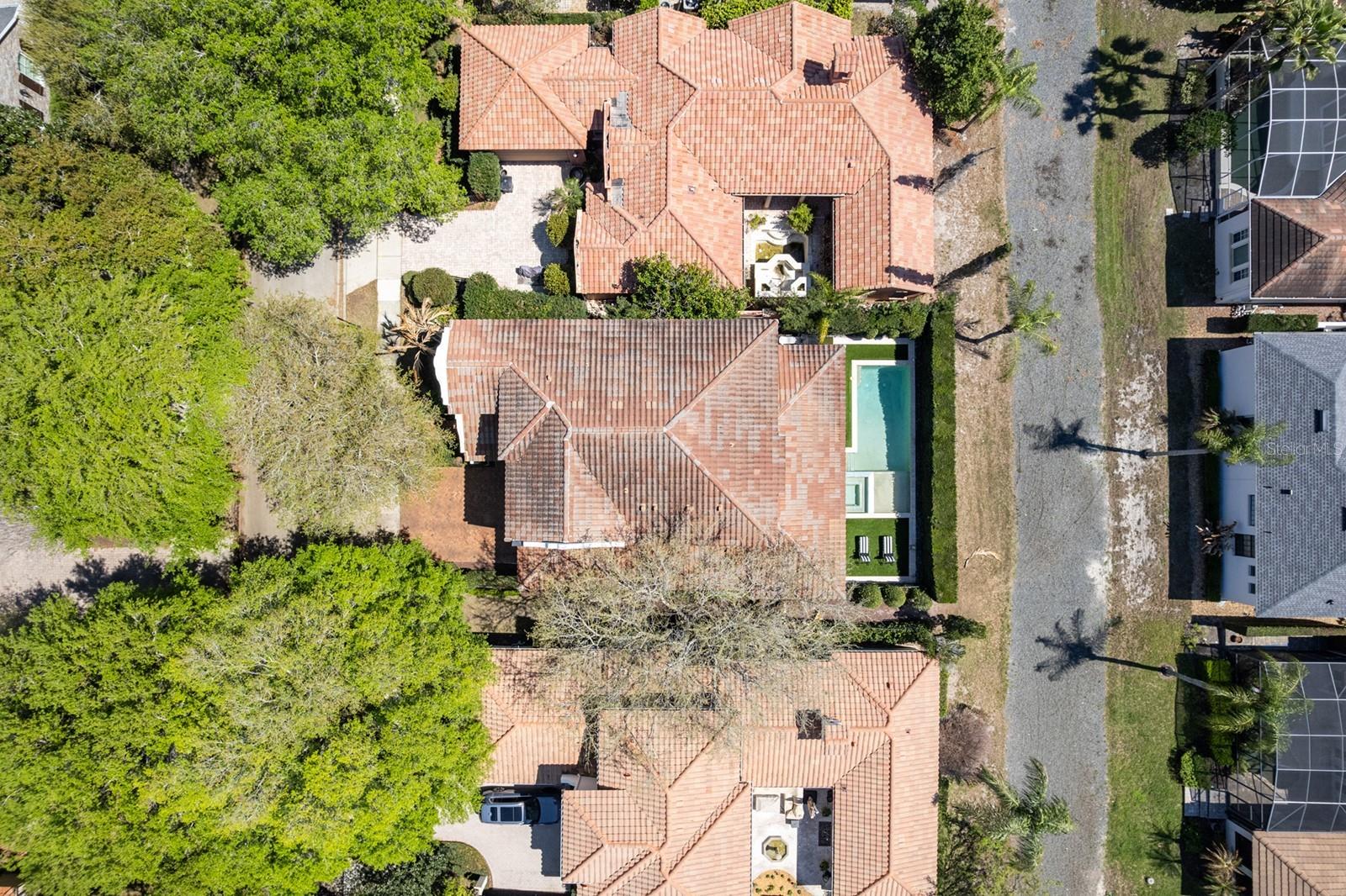 Image 2 of 30 For 1636 Elizabeths Walk