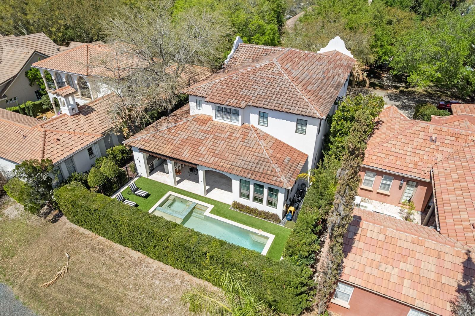 Image 3 of 30 For 1636 Elizabeths Walk