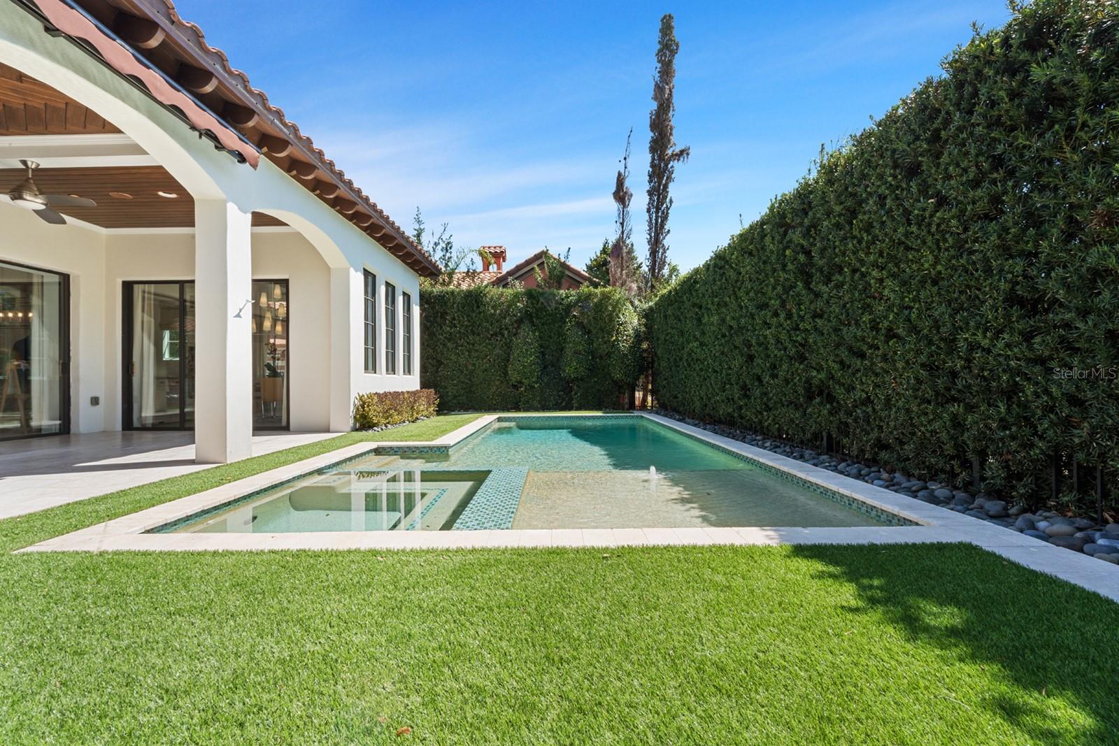 Image 5 of 30 For 1636 Elizabeths Walk