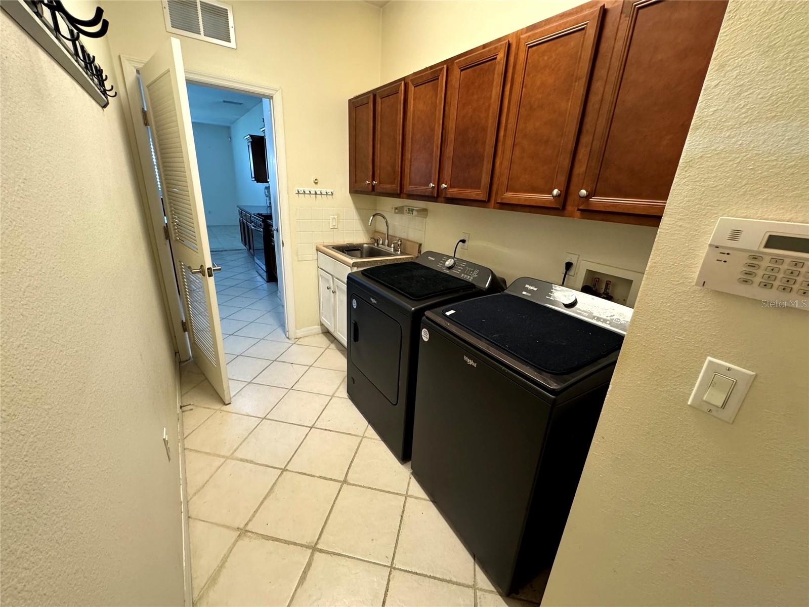 Image 33 of 50 For 26712 Augusta Springs Circle