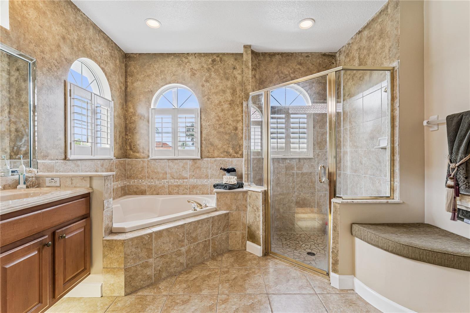 Image 15 of 27 For 1949 Deerview Place