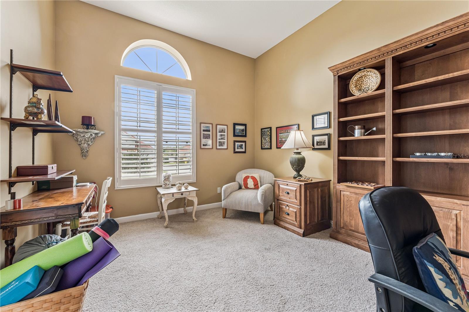 Image 16 of 27 For 1949 Deerview Place