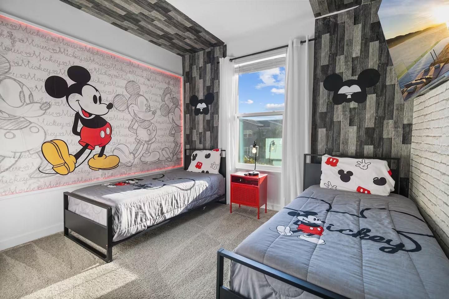 Image 21 of 54 For 1069 Leader Street