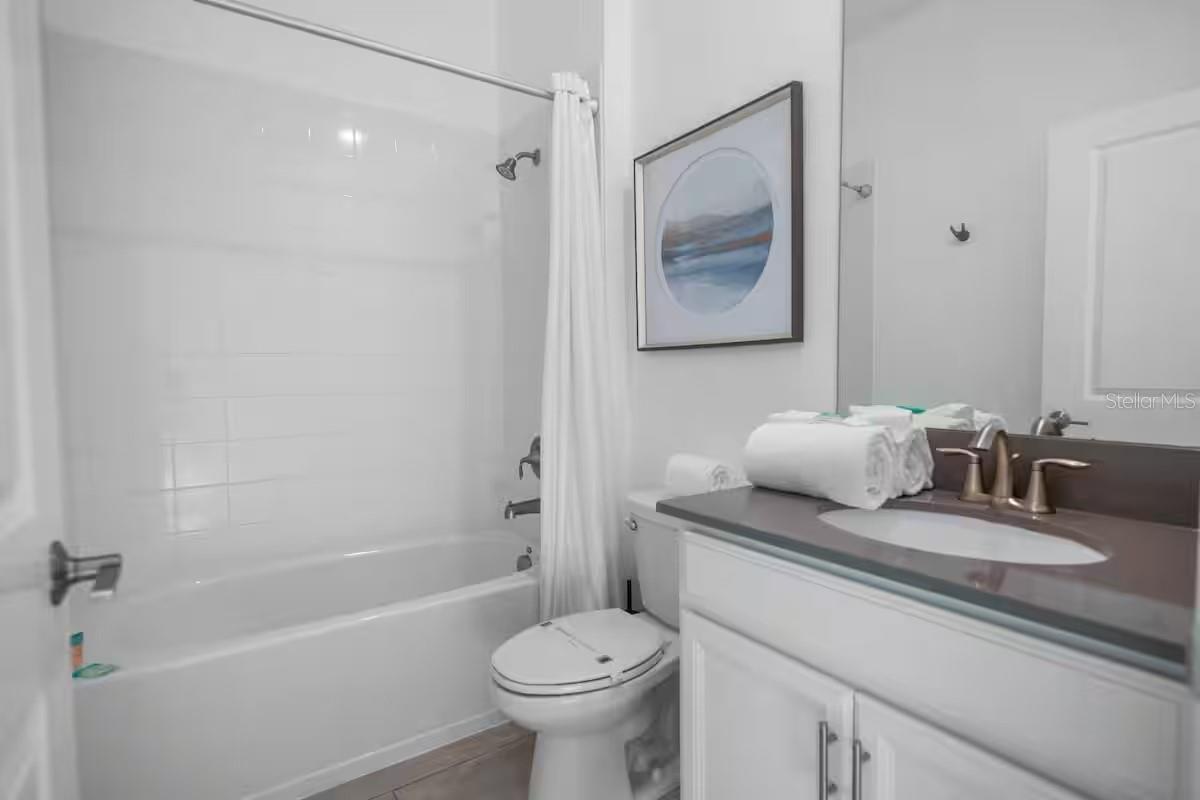 Image 29 of 54 For 1069 Leader Street