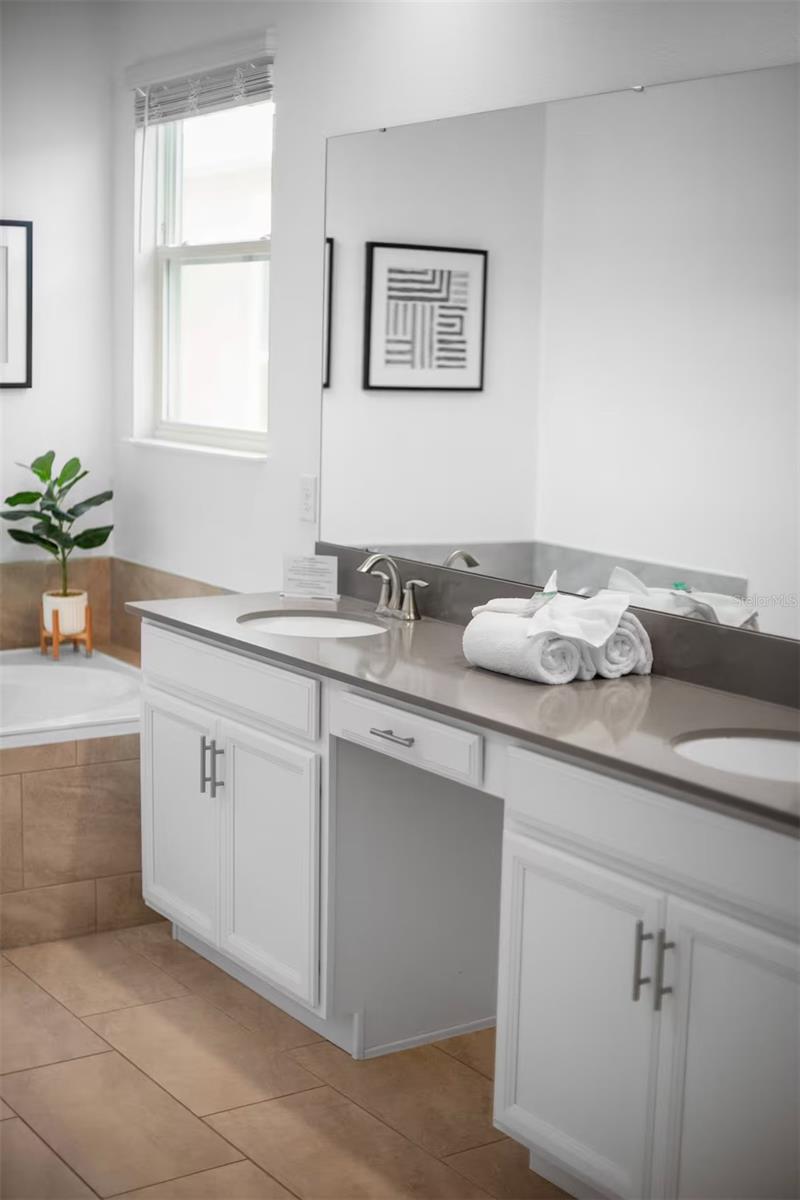 Image 32 of 54 For 1069 Leader Street