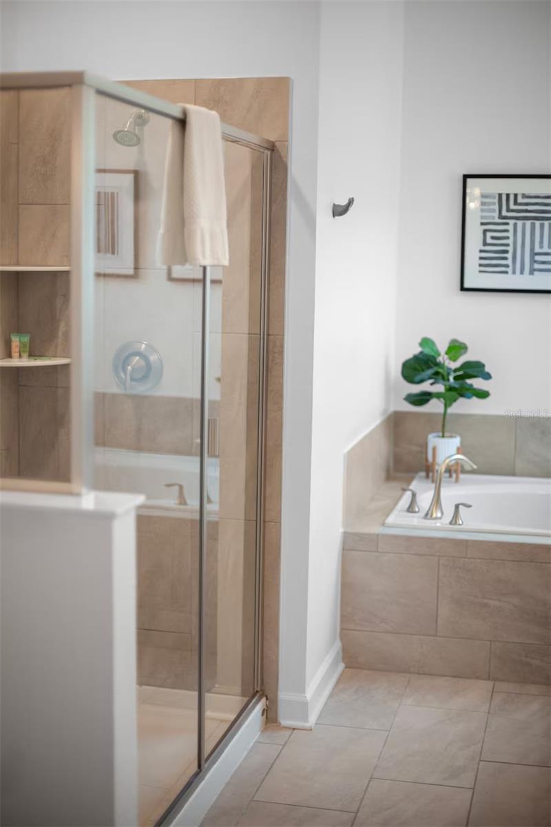 Image 33 of 54 For 1069 Leader Street