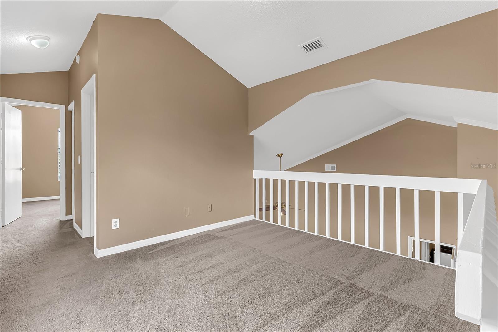 Image 21 of 40 For 12639 Crayford Avenue