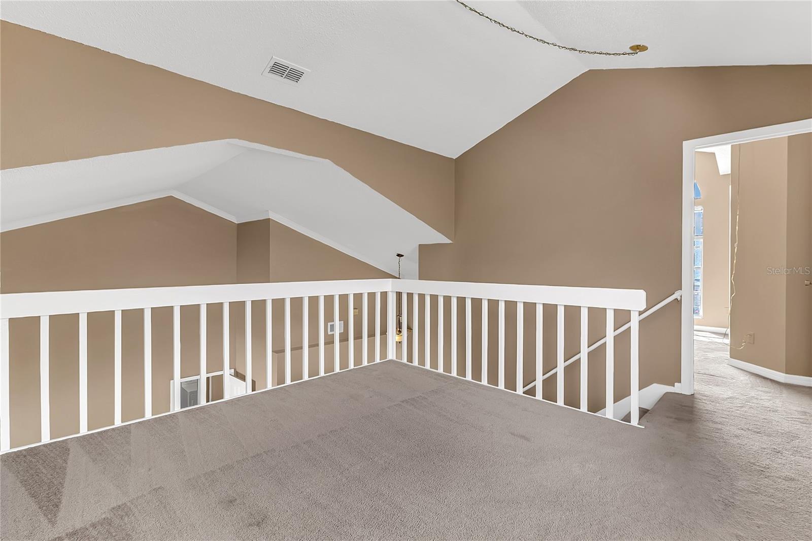 Image 23 of 40 For 12639 Crayford Avenue