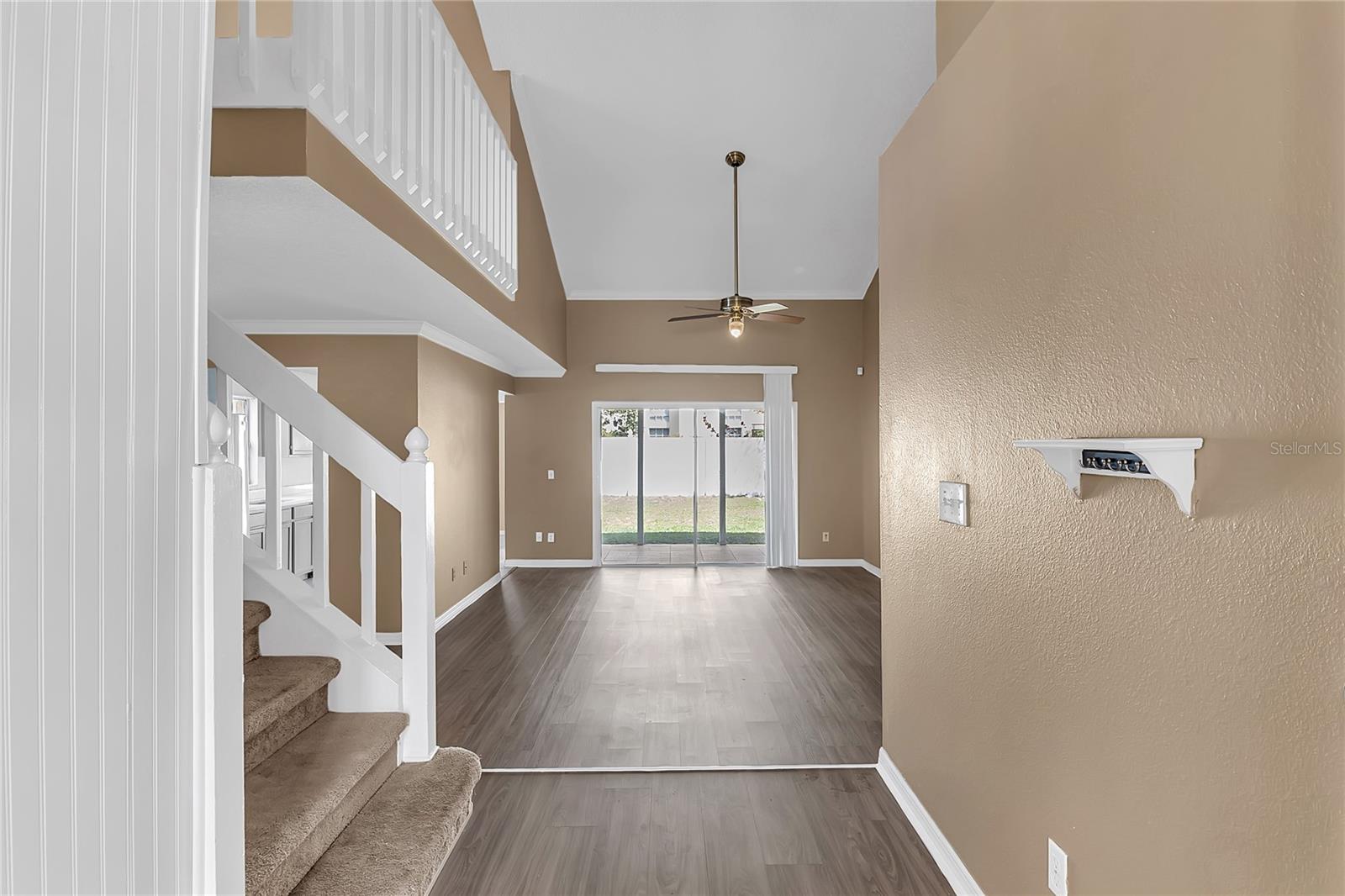 Image 5 of 40 For 12639 Crayford Avenue