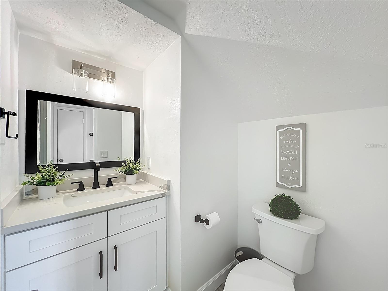 Image 18 of 40 For 445 Amethyst Way