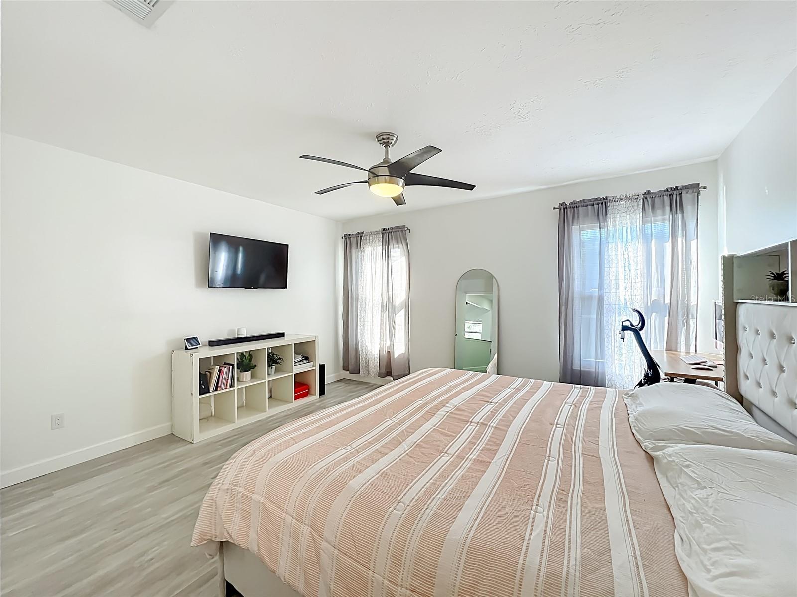 Image 20 of 40 For 445 Amethyst Way