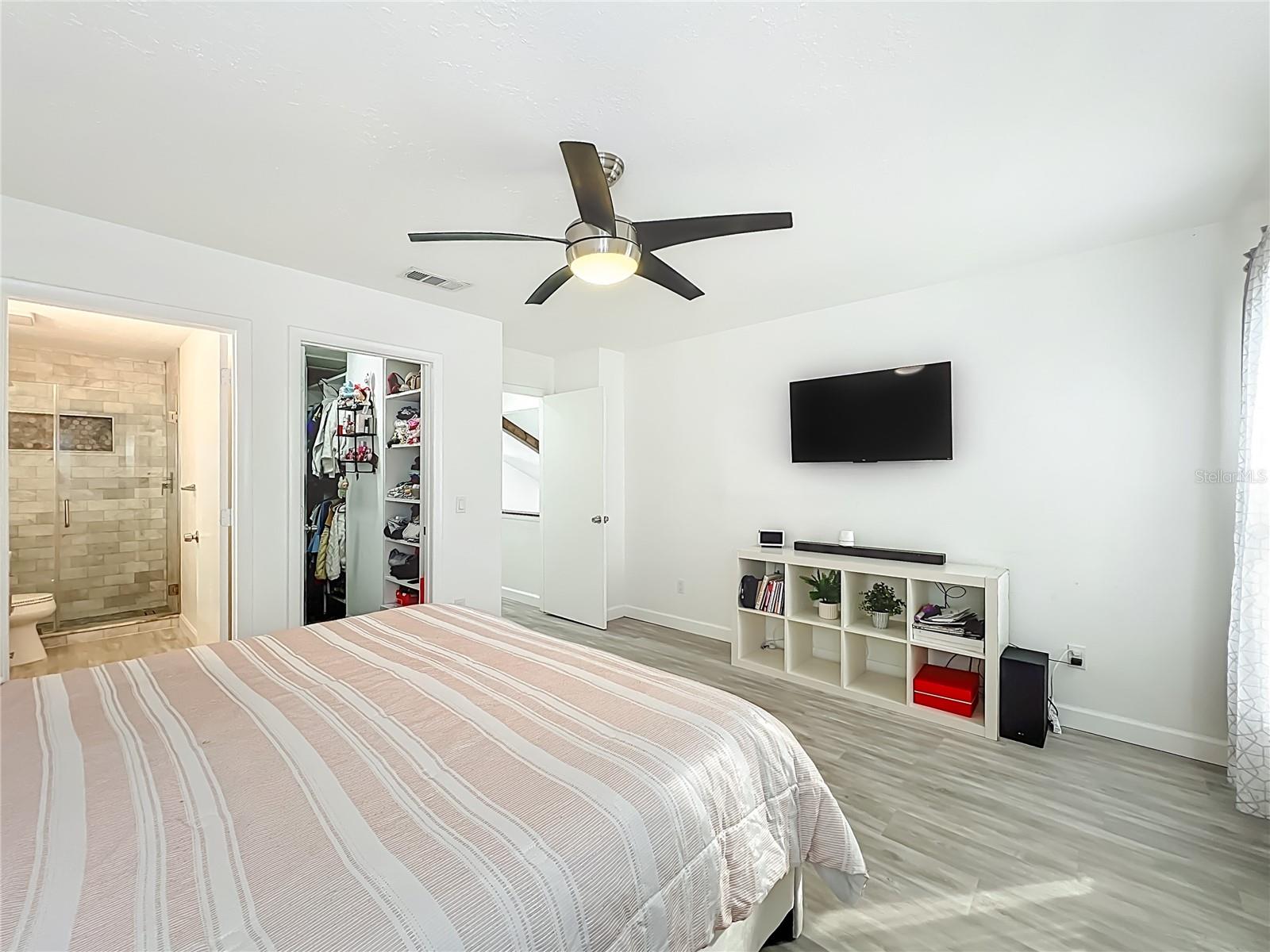 Image 23 of 40 For 445 Amethyst Way