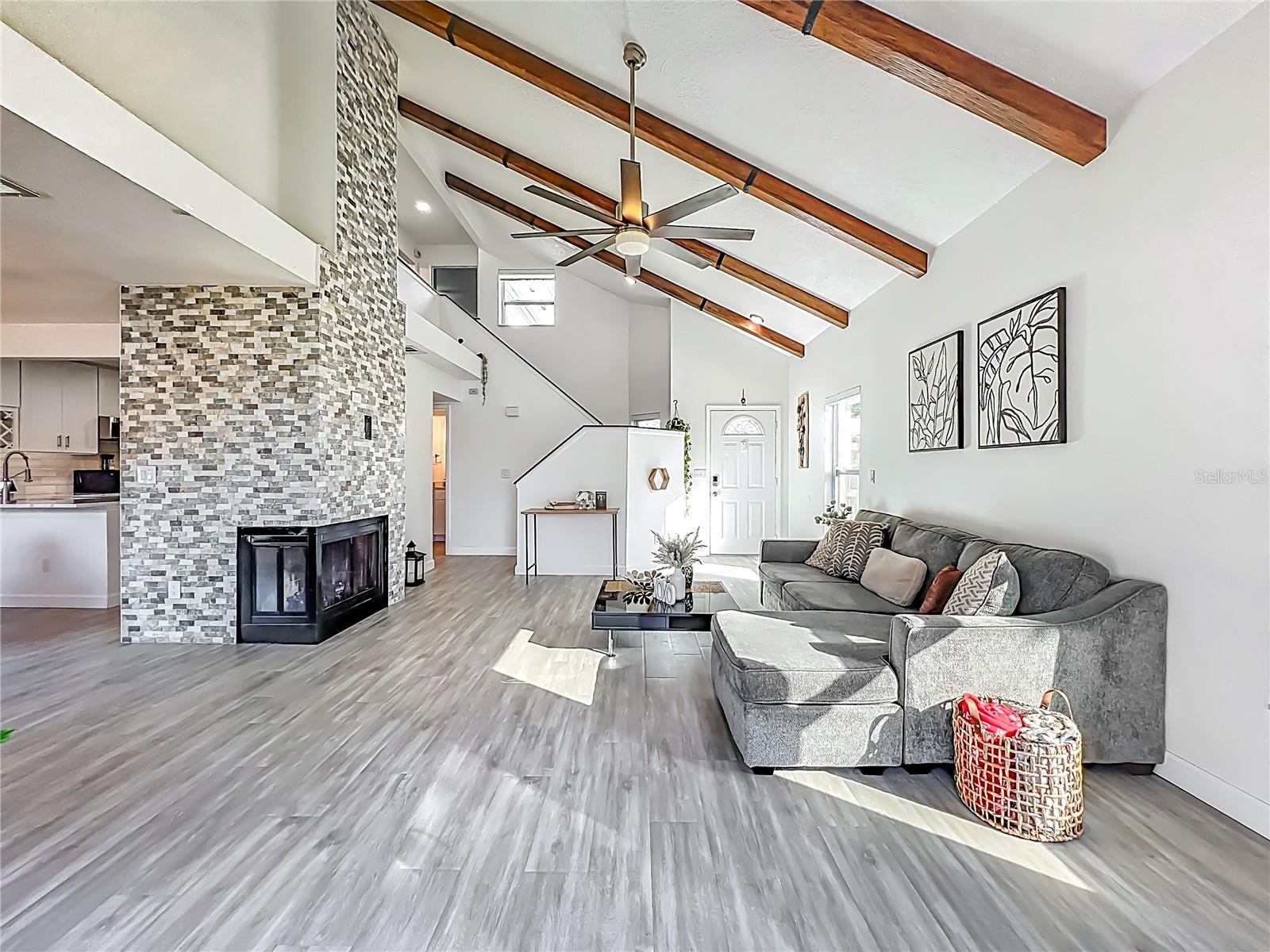 Image 9 of 40 For 445 Amethyst Way