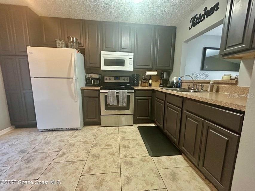 Image 3 of 12 For 3667 Powder Horn Place