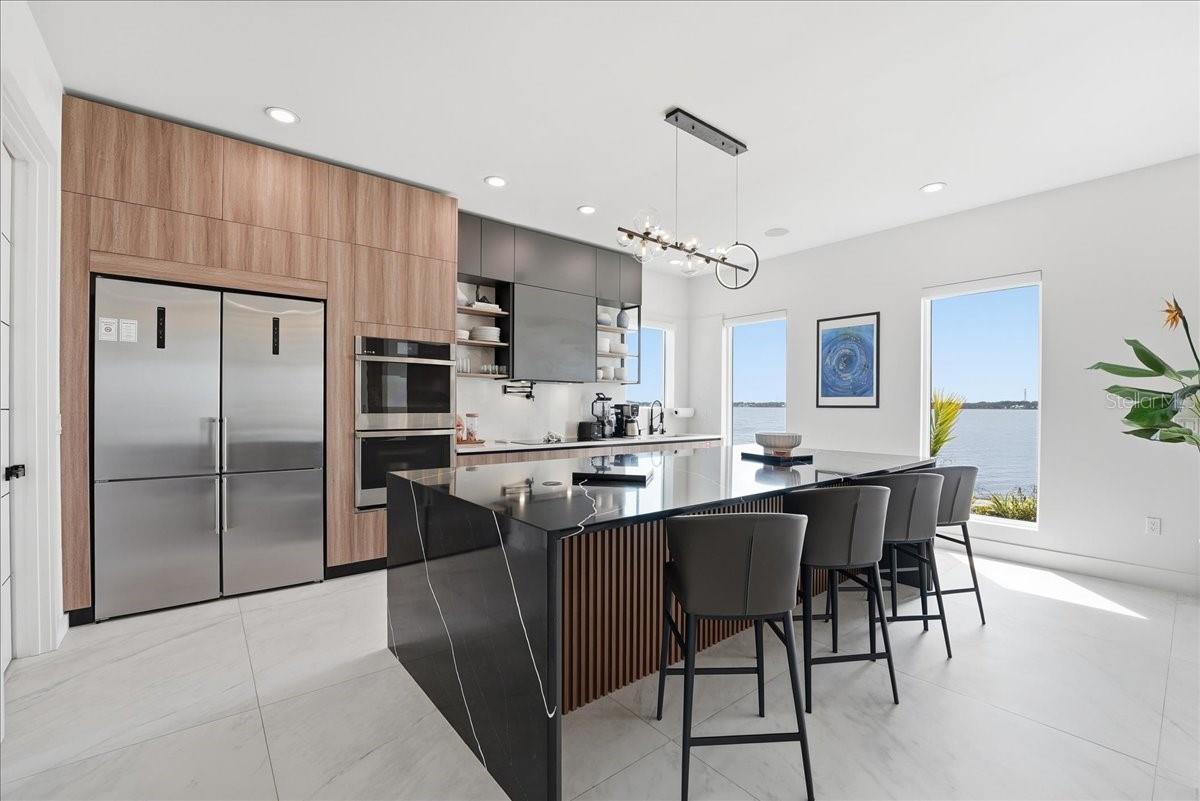 Image 10 of 66 For 2175 Tropical Trail