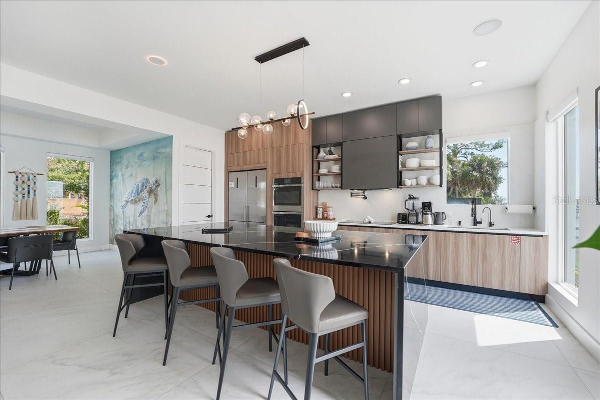 Image 11 of 66 For 2175 Tropical Trail