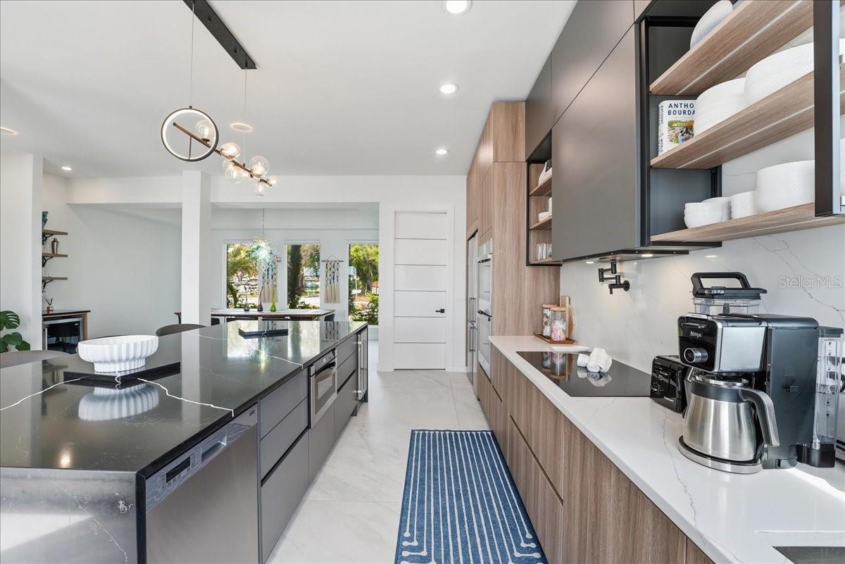 Image 12 of 66 For 2175 Tropical Trail