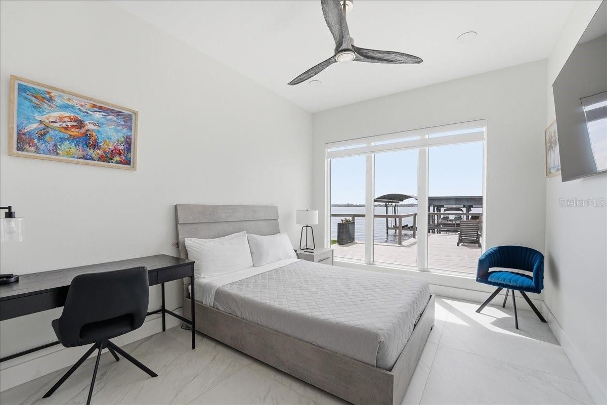 Image 18 of 66 For 2175 Tropical Trail