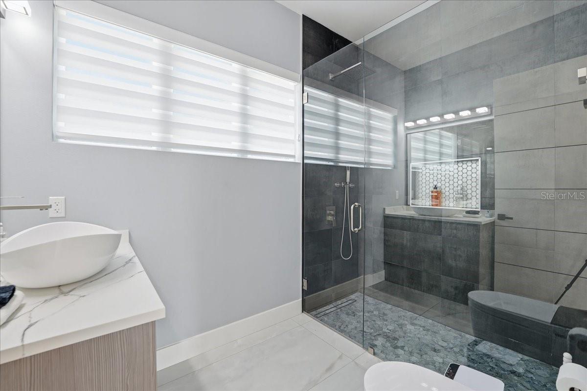 Image 21 of 66 For 2175 Tropical Trail