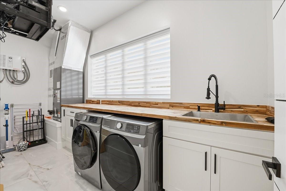 Image 22 of 66 For 2175 Tropical Trail