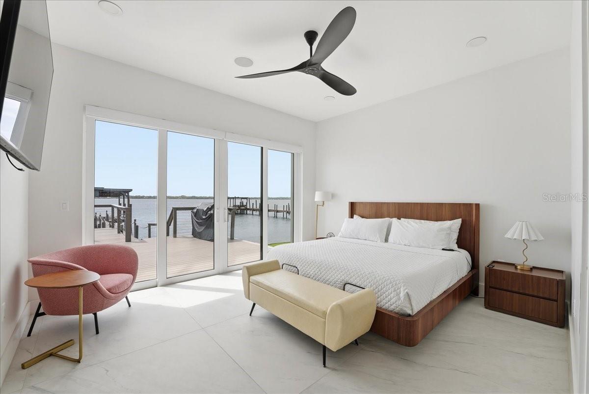 Image 23 of 66 For 2175 Tropical Trail