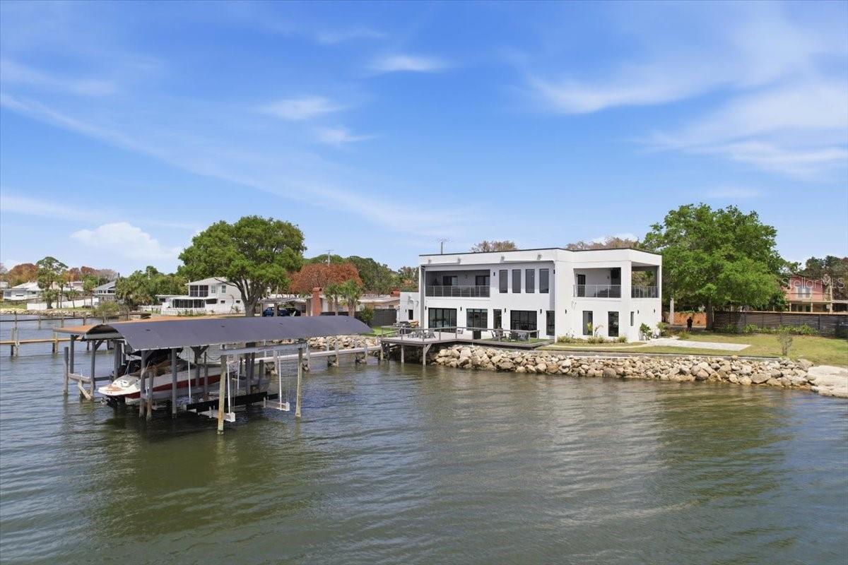 Image 52 of 66 For 2175 Tropical Trail