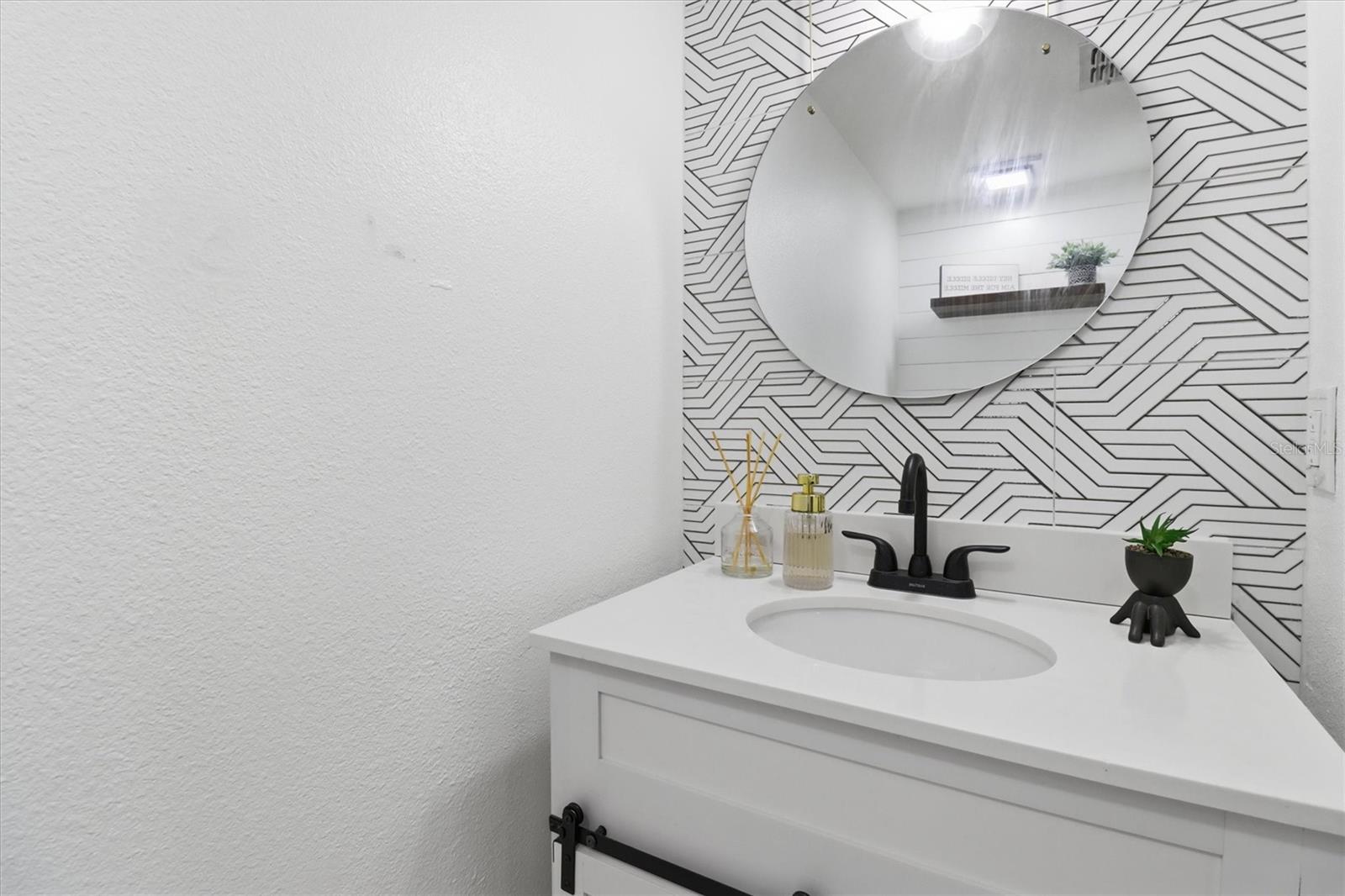 Image 20 of 61 For 16948 Corner Hill Court