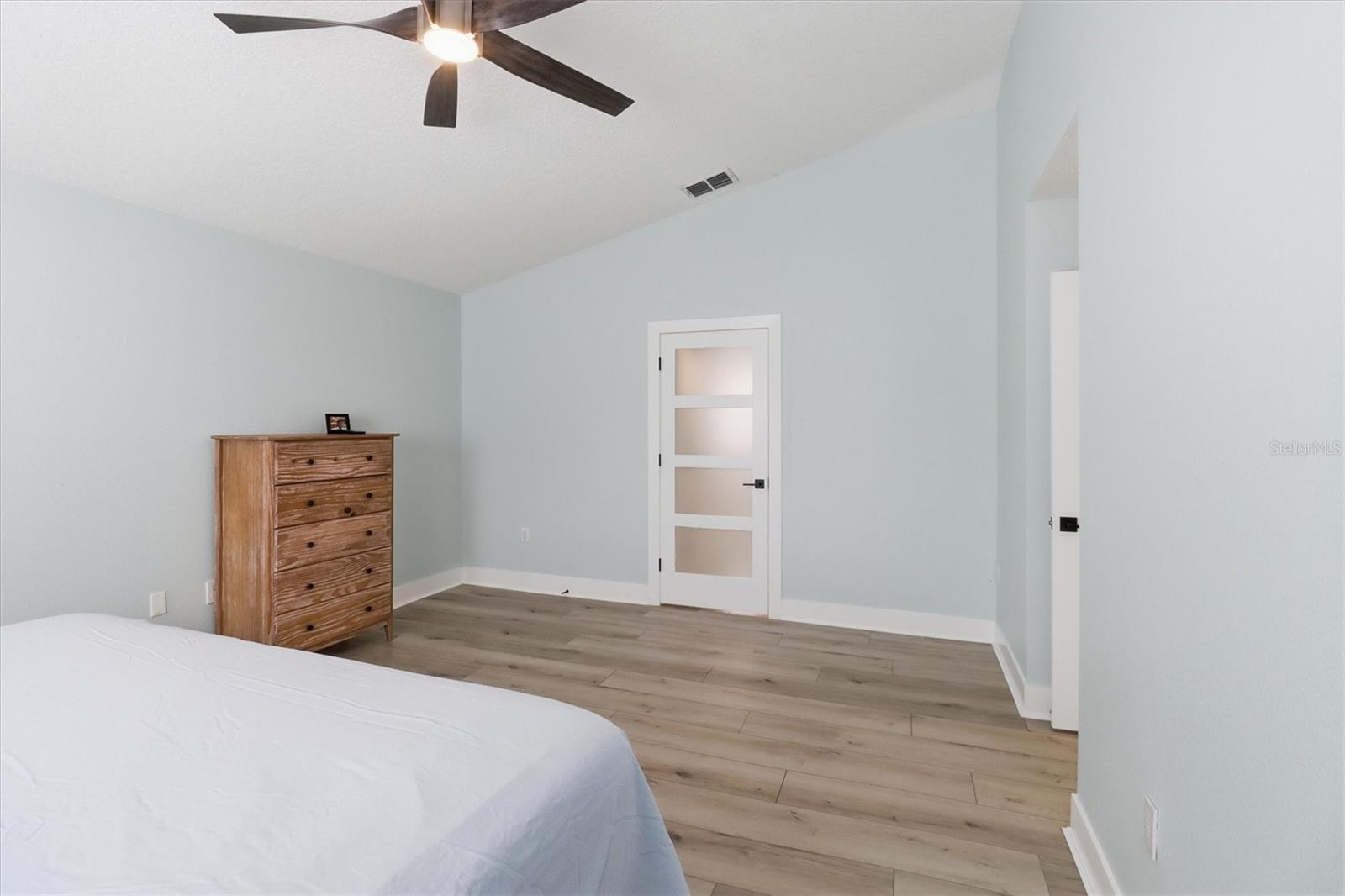 Image 24 of 61 For 16948 Corner Hill Court