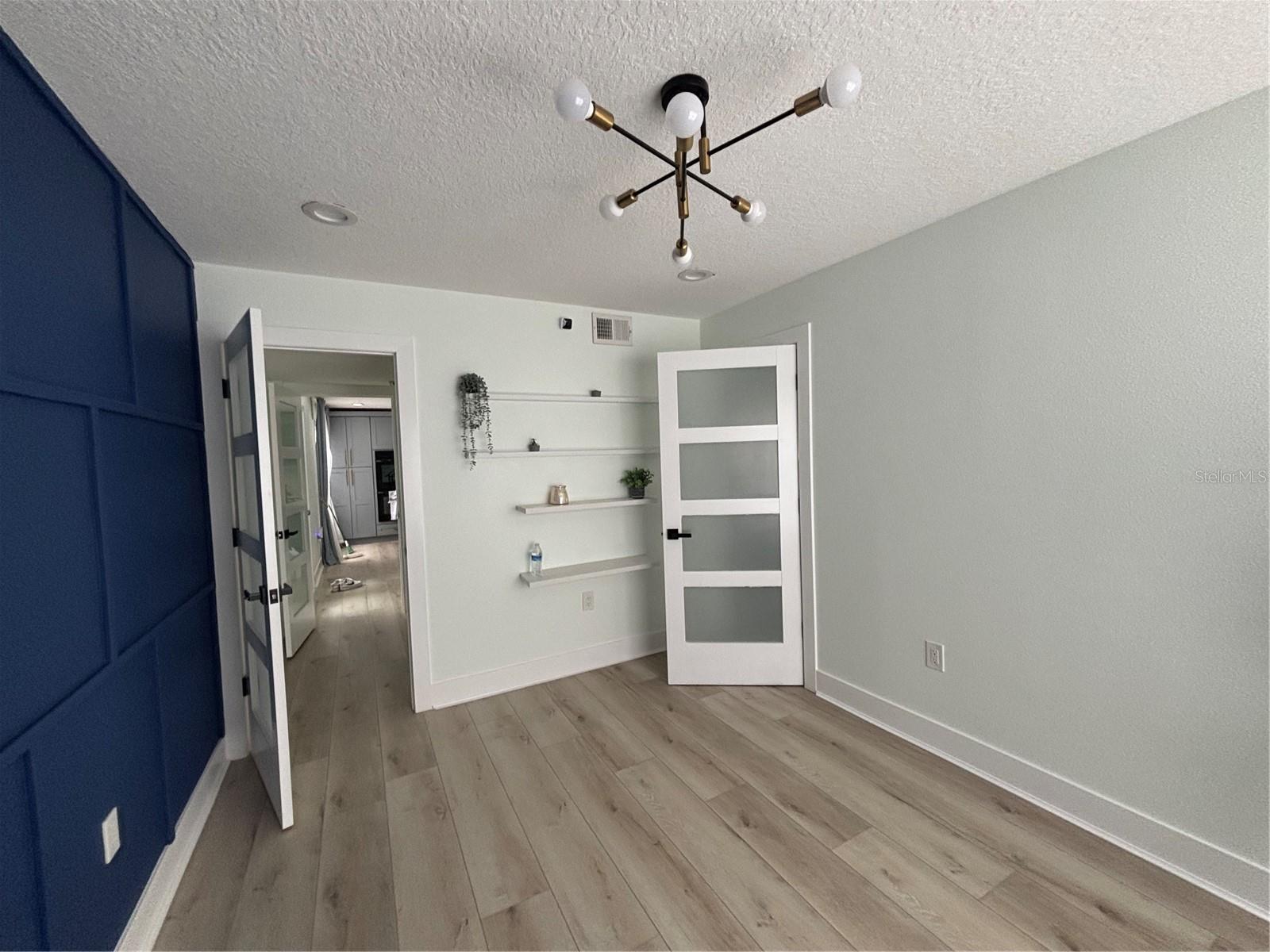 Image 4 of 17 For 16948 Corner Hill Court