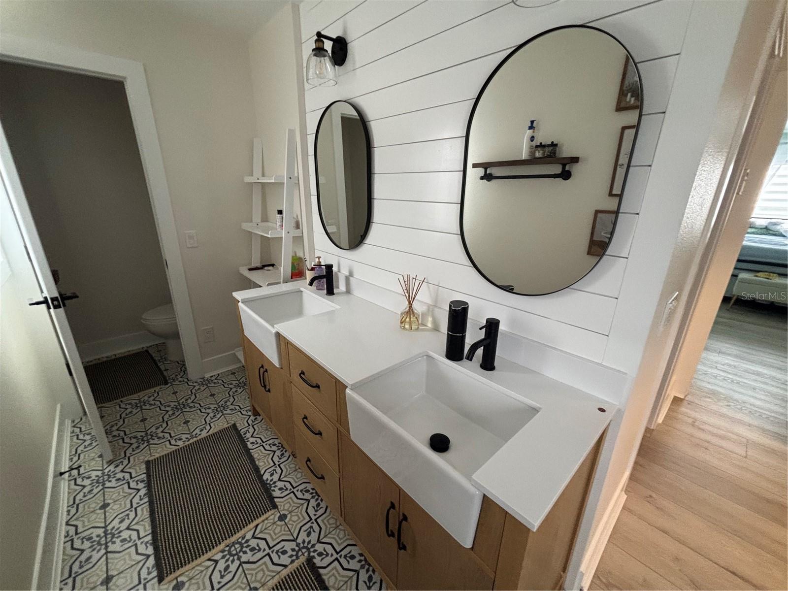 Image 6 of 17 For 16948 Corner Hill Court