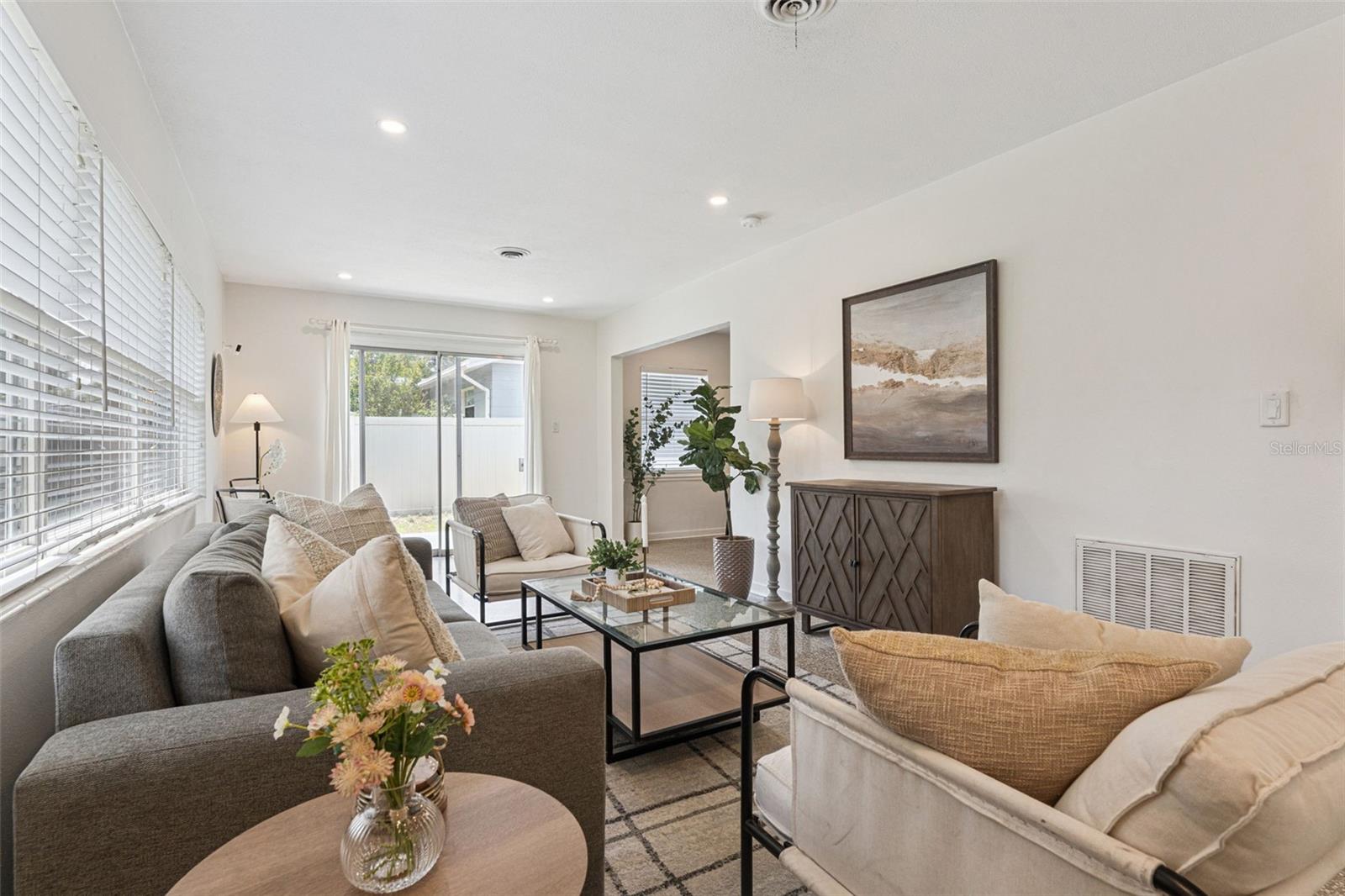 Image 10 of 44 For 1512 Overlake Avenue