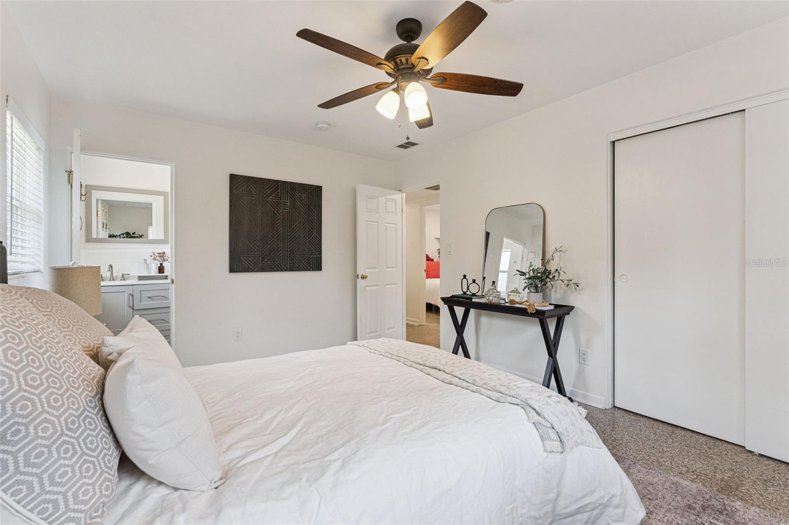 Image 19 of 44 For 1512 Overlake Avenue