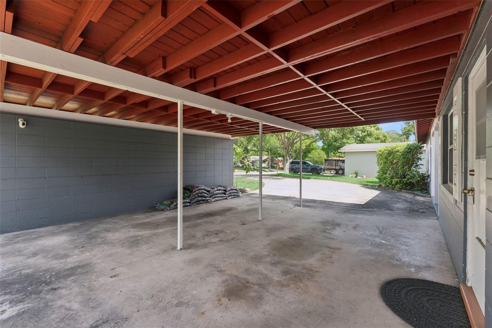 Image 5 of 44 For 1512 Overlake Avenue