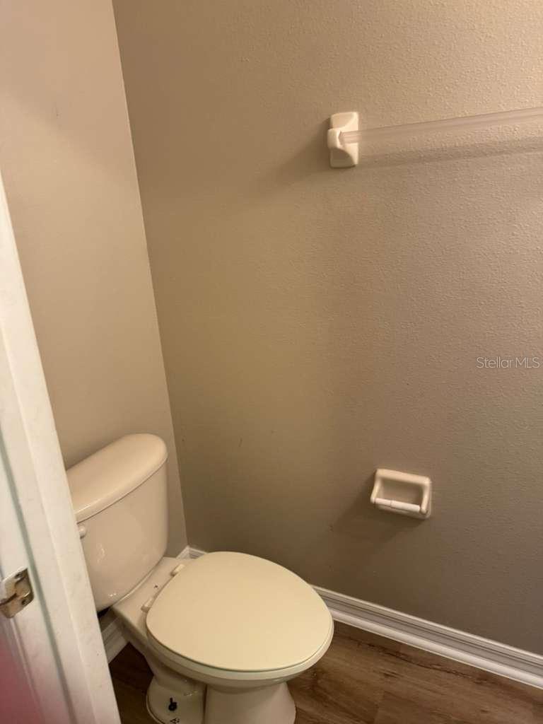 Image 11 of 27 For 252 Bexley Drive