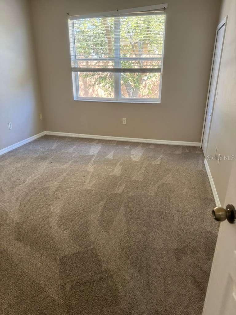 Image 18 of 27 For 252 Bexley Drive