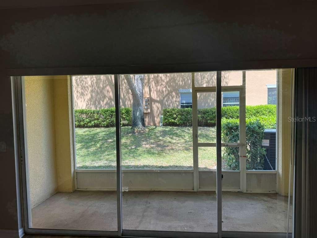 Image 26 of 27 For 252 Bexley Drive