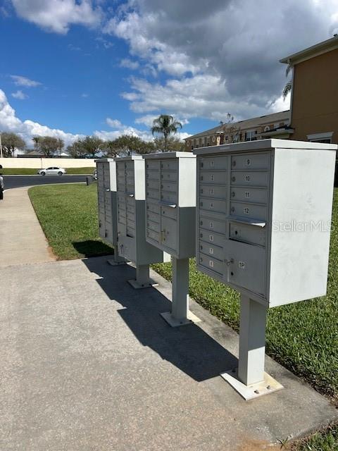 Image 8 of 27 For 252 Bexley Drive