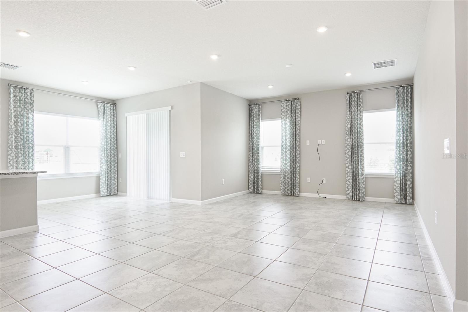 Image 33 of 50 For 1892 Basenji Drive