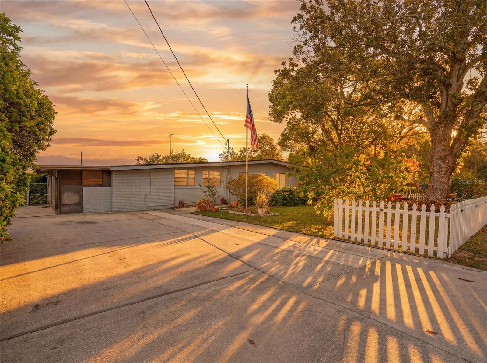 Details for 925 Florida Avenue, DELAND, FL 32720