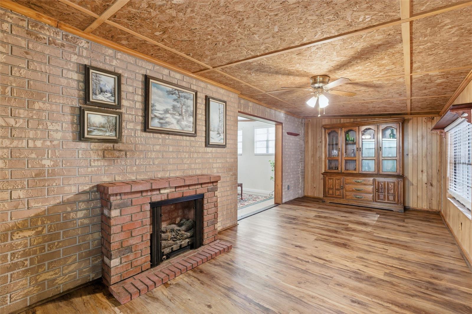 Image 20 of 73 For 935 Florida Avenue