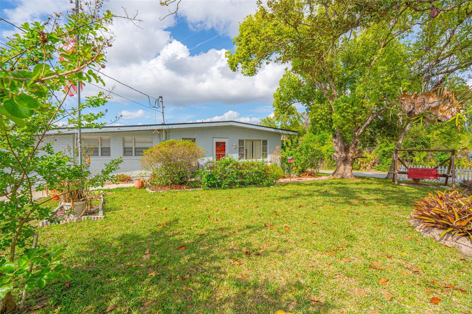 Image 3 of 73 For 935 Florida Avenue