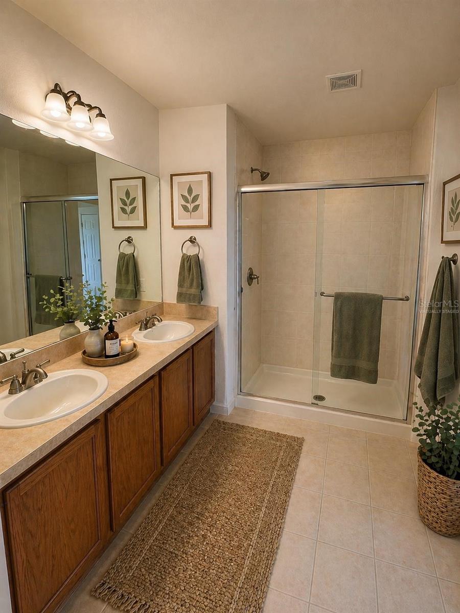 Image 14 of 41 For 2543 Old Kent Circle