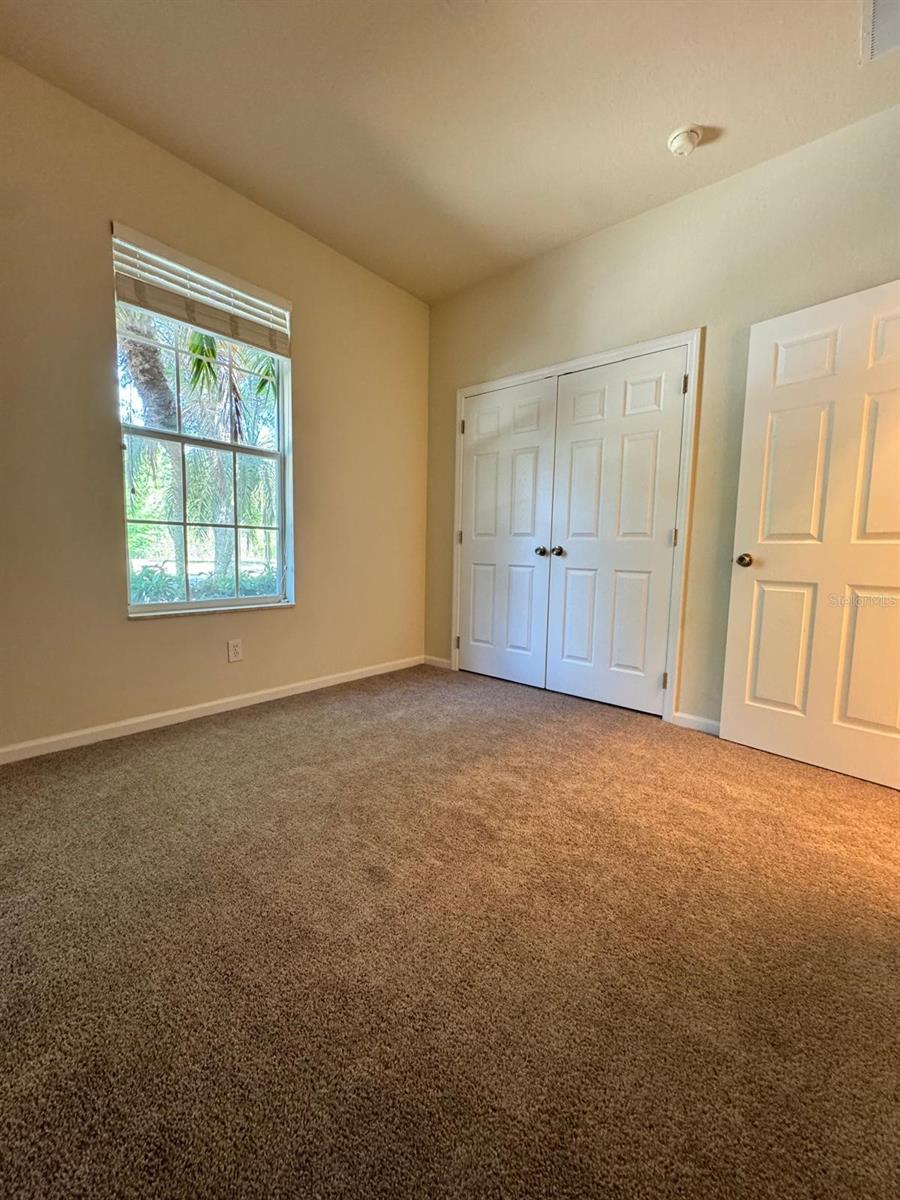 Image 15 of 41 For 2543 Old Kent Circle
