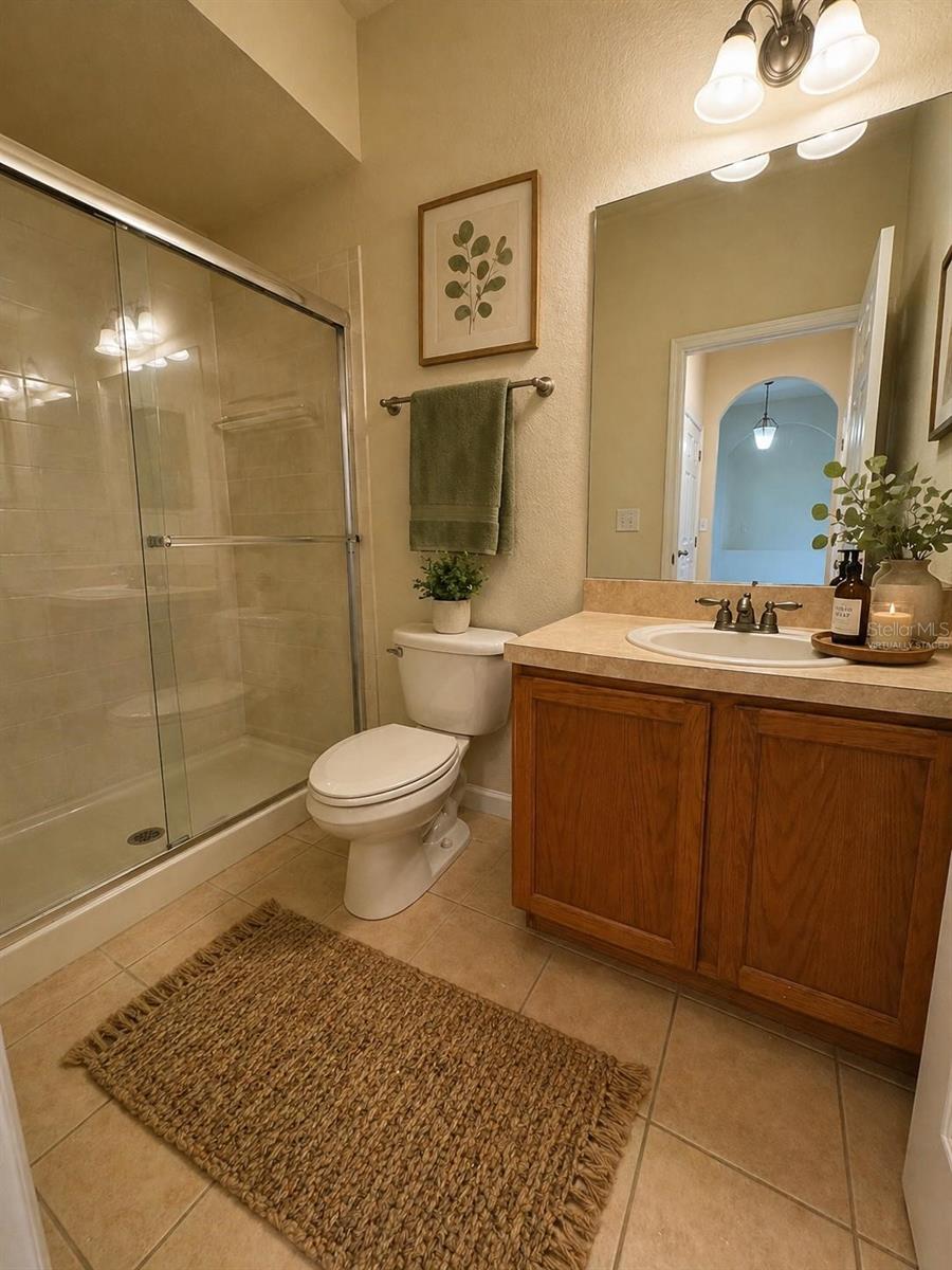 Image 17 of 41 For 2543 Old Kent Circle