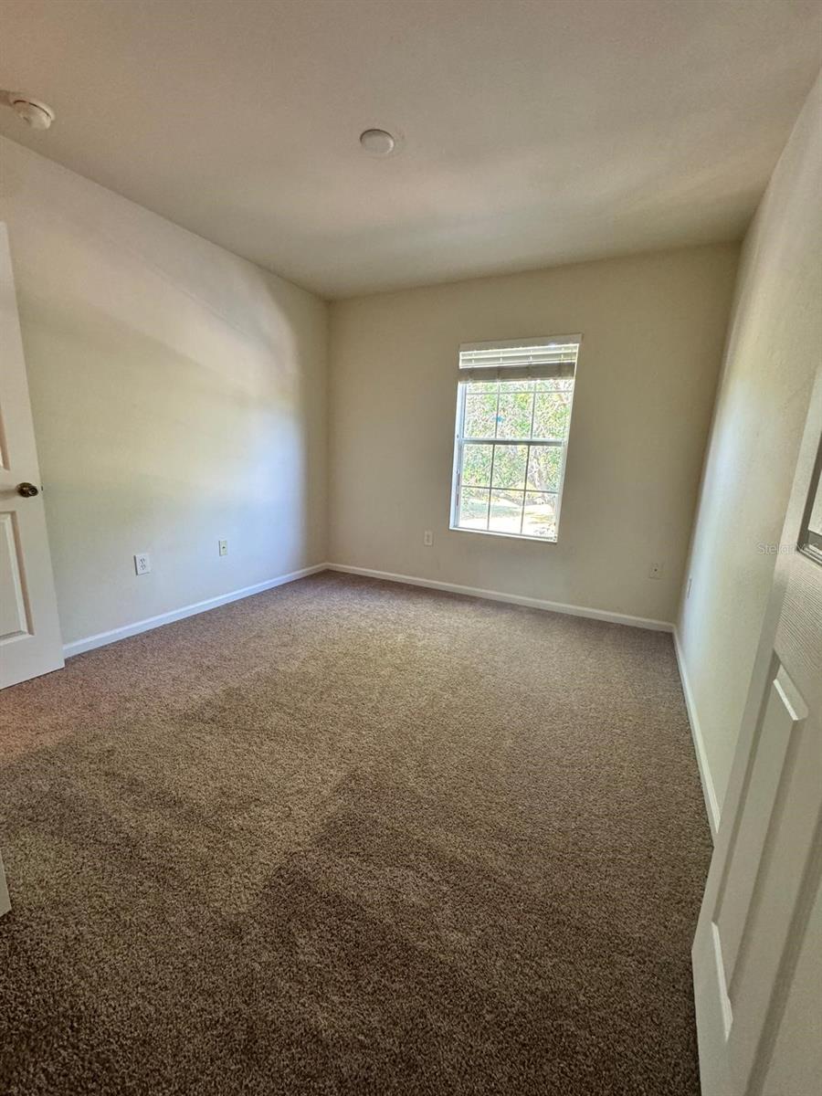 Image 18 of 41 For 2543 Old Kent Circle