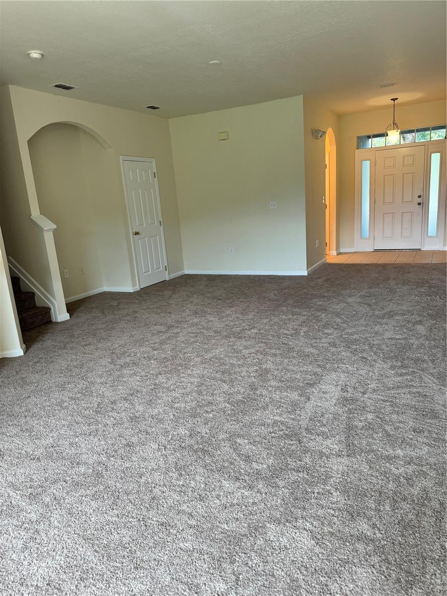 Image 8 of 41 For 2543 Old Kent Circle